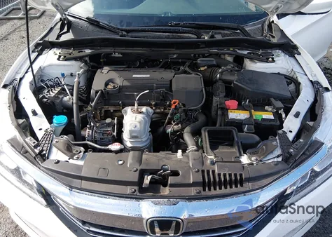 2016 Honda Accord Sport z USA, uszkodzony, nr VIN 1HGCR2F68GA142161